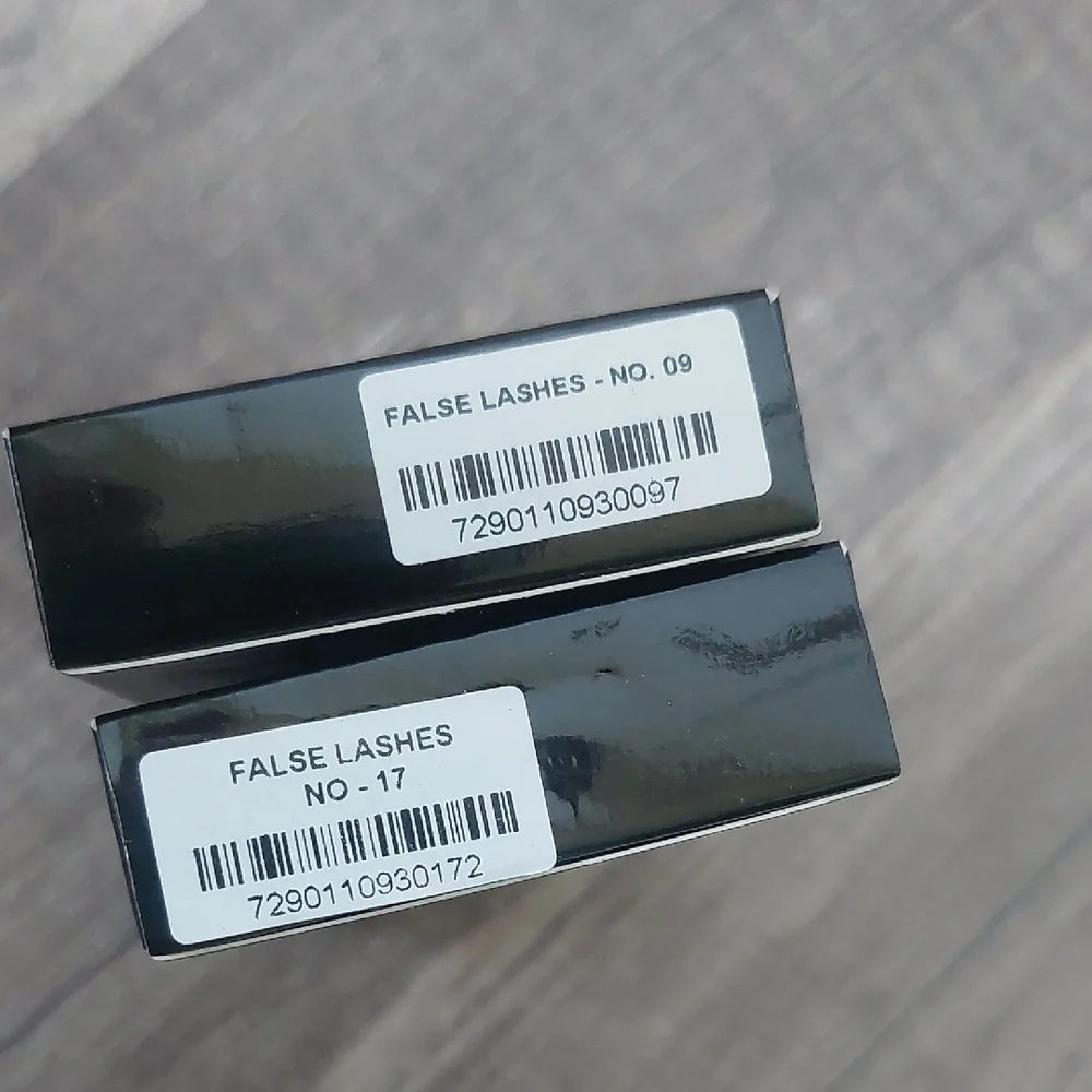 IL MAKIAGE Black Lashes Voluminous Drama - Styles No. 09 And No. 17 NWT - Picture 2 of 2